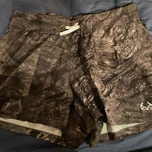 Real Tree by Ocean and Coast Camo Shorts ladies Size XL